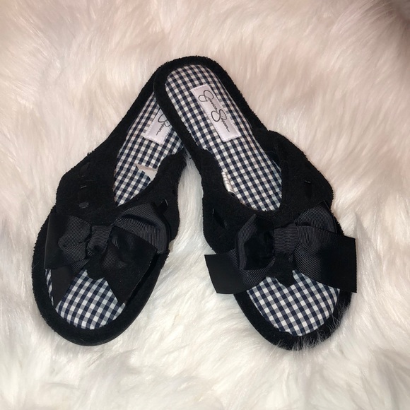 jessica simpson slippers black